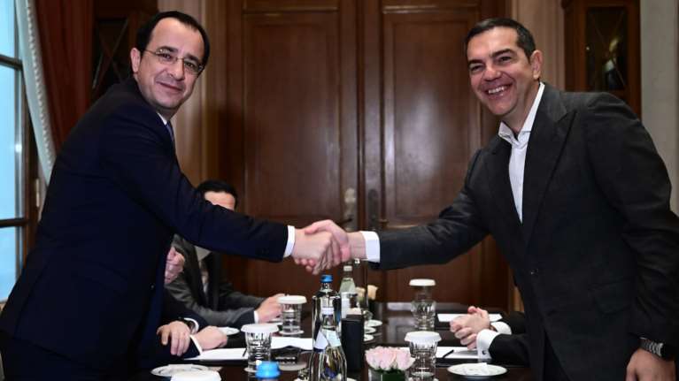 Tσίπρας: Υποχρέωση όλων μας να αποκαλυφθεί η αλήθεια για την τραγωδία στα Τέμπη - Συνάντηση με Χριστοδουλίδη