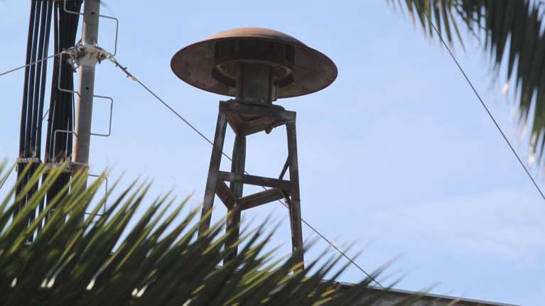 Γιατί σήμερα θα ηχήσουν σειρήνες και καμπάνες σε όλη τη χώρα - Αναλυτικά οι ώρες