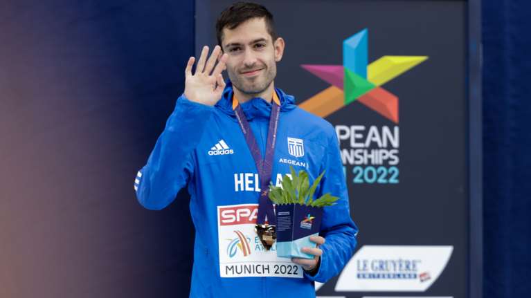 Μίλτος Τεντόγλου: Η απονομή του χρυσού μεταλλίου - Πώς γιόρτασε ο κορυφαίος άλτης τη νίκη του [βίντεο]