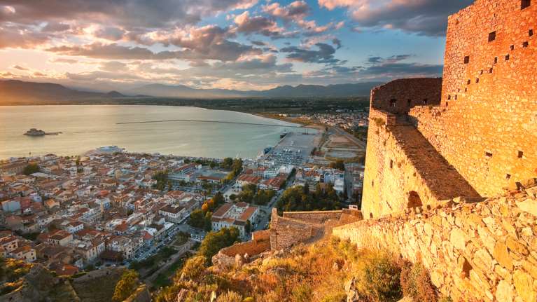 Ναύπλιο: Προπλήρωσε ξενοδοχείο για διακοπές αλλά αυτό ήταν… κλειστό- Βγήκε σε πλειστηριασμό και άλλαξε διεύθυνση