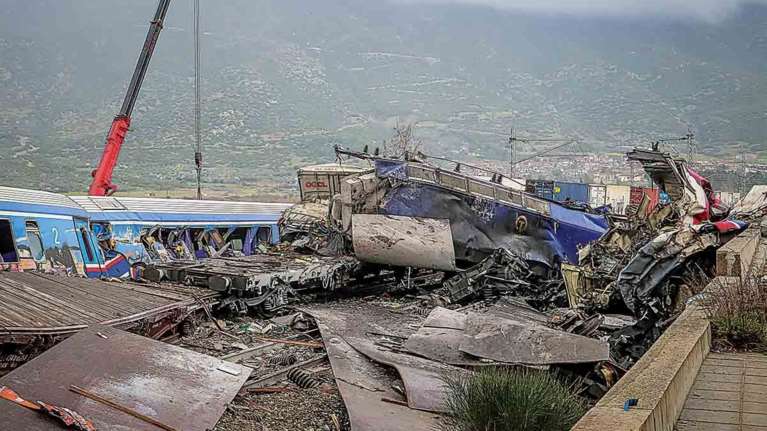 Τραγωδία στα Τέμπη: Σήμερα η απολογία του σταθμάρχη που έφυγε νωρίτερα από τη βάρδια