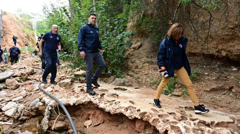 Αυτοψία Κικίλια στα ρέματα Ασπροπύργου και Μάνδρας: &quot;Δεν θα μείνουμε απαθείς σε έργα που καθυστερούν&quot;