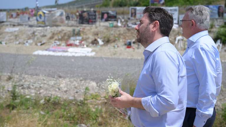 Ανδρουλάκης στα Τέμπη: Δεν θα αφήσουμε αυτή την τραγωδία χωρίς να πέσει άπλετο φως και χωρίς να πληρώσουν οι υπεύθυνοι