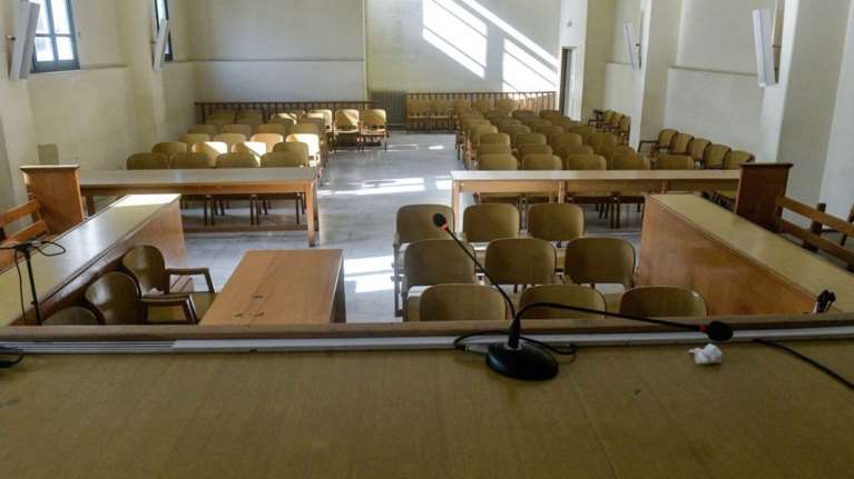 Μαγνησία: Κατήγγειλε ότι τη χτύπησε και την απείλησε ότι θα την αφήσει γυμνή στη μέση του χωριού - &quot;Δεν αντέχω άλλο&quot;