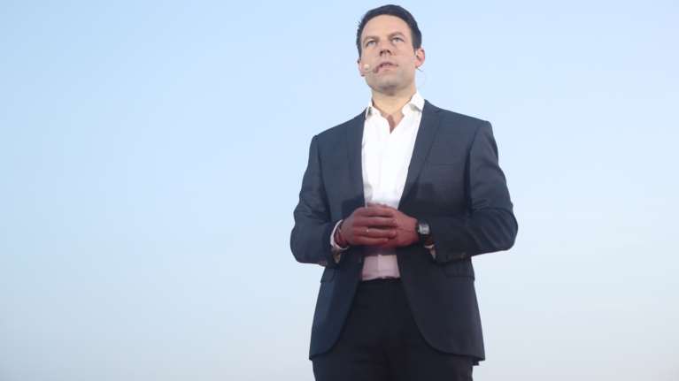 Νέα κόντρα κυβέρνησης-Κασσελάκη για τα πόθεν έσχες: &quot;Η πλατφόρμα είναι ανοιχτή και τον περιμένει&quot;