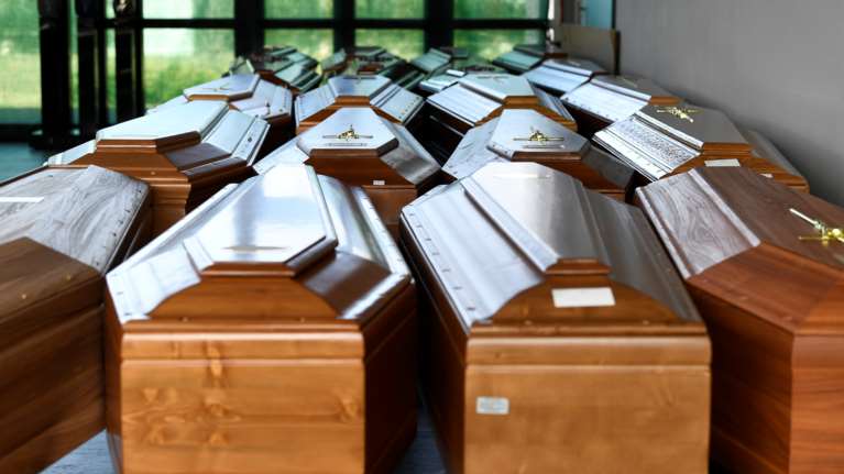 Μιλάνο: Κλείνει το κρεματόριο - Δεν μπορεί να διαχειριστεί τις αμέτρητες σορούς