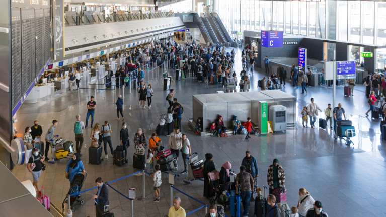 Ακύρωση εκατοντάδων πτήσεων στη Γερμανία - Απεργιακές κινητοποιήσεις σε τέσσερα αεροδρόμια