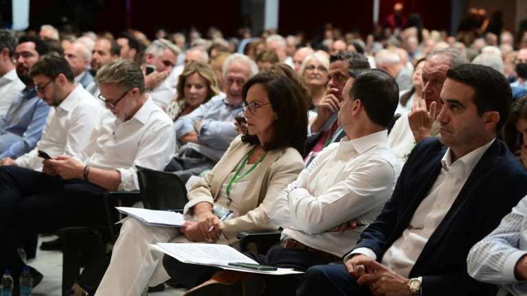 Διαψεύδουν στο ΠΑΣΟΚ &quot;πολεμικό&quot; επεισόδιο στην ΕΔΕΚΑΠ - Σήμερα νέα συνεδρίαση για τα αγκάθια στο debate