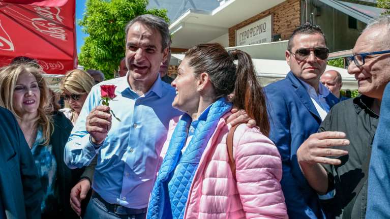 Στο Μοσχάτο ο Μητσοτάκης: "Δεν θα συγκυβερνήσουμε με κανέναν - Θα προχωρήσουμε παρά τους εκβιασμούς"  [εικόνες]