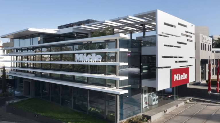 Σε τροχιά ανάπτυξης συνεχίζει η Miele Hellas για το 2024, με όραμα την περαιτέρω ενίσχυση της για το 2025