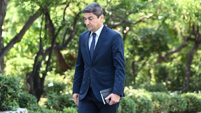 Ο Αυγενάκης ζήτησε την παραίτηση όλου του ΔΣ του ΟΠΕΚΕΠΕ: &quot;Έγιναν αδικαιολόγητα λάθη&quot;