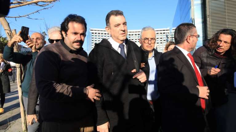 Βανδαλισμός στην Εθνική Πινακοθήκη: Περικοπή μισθού στον Νίκο Παπαδόπουλο από τον Νικήτα Κακλαμάνη