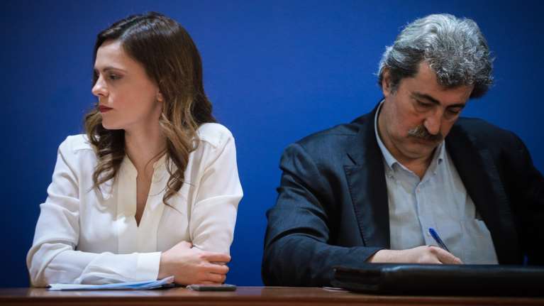 Πολάκης: Οργισμένος με την Αχτσιόγλου και τις δηλώσεις της για τους δημοσιογράφους - &quot;Σοβαρά τώρα;&quot;
