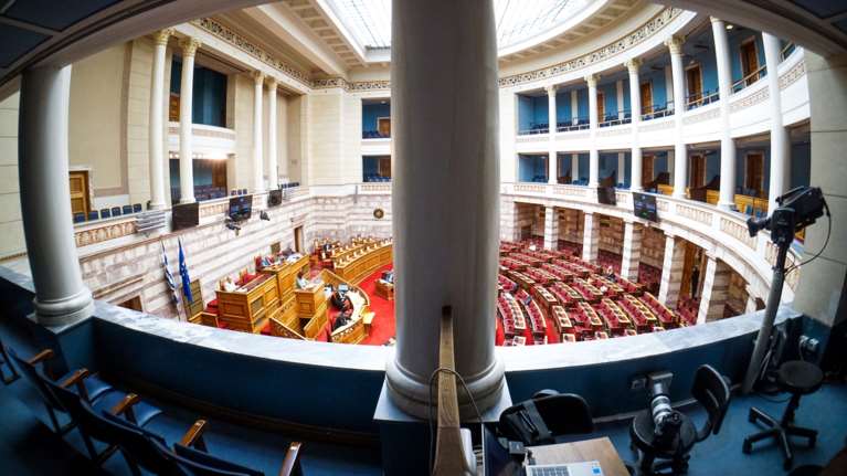 Βουλή: Υπερψηφίστηκε το νομοσχέδιο για την ΕΥΠ από την Επιτροπή – Καταψήφισε η αντιπολίτευση, πλην της Ελληνικής Λύσης