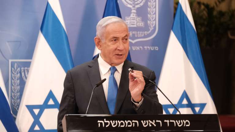 Ισραήλ: Φωτοβολίδες έπεσαν μπροστά από την ιδιωτική κατοικία του Νετανιάχου στη Καισάρεια