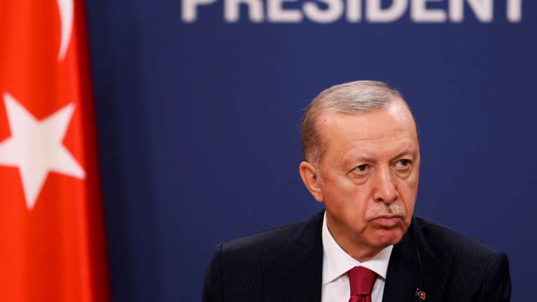 Ερντογάν για Συρία: &quot;Οι Κούρδοι πολιτοφύλακες είτε θα καταθέσουν τα όπλα, είτε θα θαφτούν με αυτά&quot;