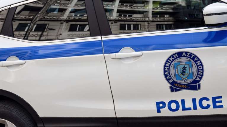 Θρίλερ στη Χαλκίδα με νεκρή 62χρονη: Οι μαχαιριές στον αυχένα και τα 7.000 ευρώ που έλειπαν από το σπίτι [Βίντεο]