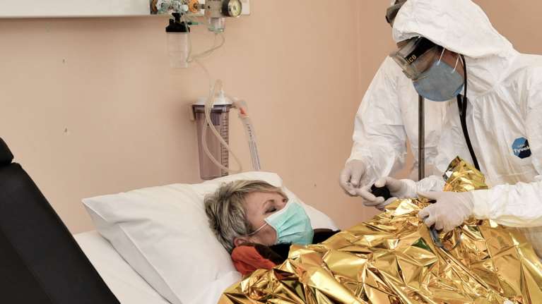 Πρώτο θετικό κρούσμα κοροναϊού στην Ελλάδα - 38χρονη στο ΑΧΕΠΑ της Θεσσαλονίκης