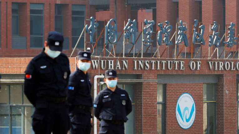 Ερευνα για τον κορονοϊό: Τον δημιούργησαν Κινέζοι και μετά προσπάθησαν να καλύψουν τα ίχνη τους;