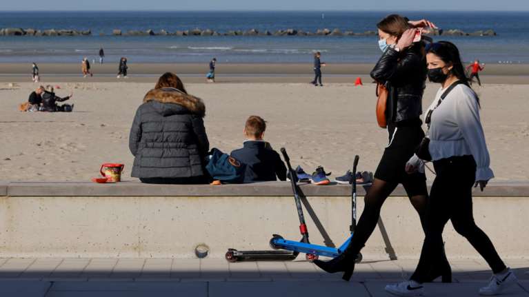 Κορονοϊός - Γαλλία: 31.518 νέα κρούσματα - Lockdown σε Δουνκέρκη και Νίκαια