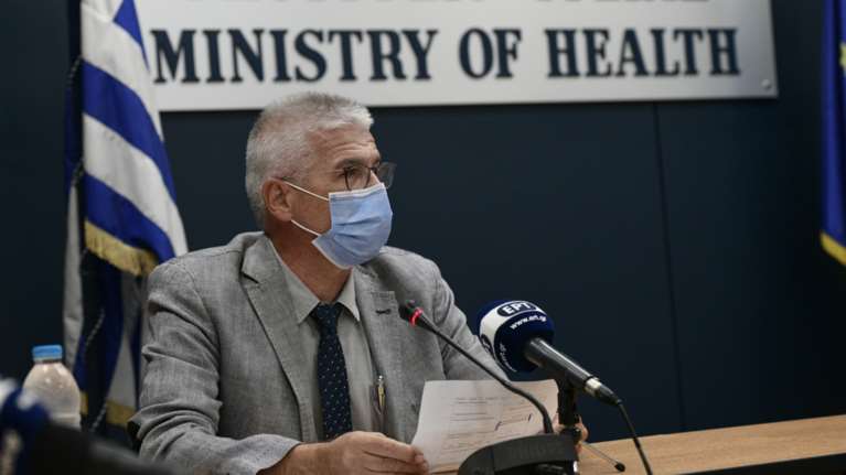 Γώγος υπέρ τοπικών lockdown αν χρειαστεί: Θέλουμε ανοσία πάνω από 70% για να βγάλουμε τις μάσκες