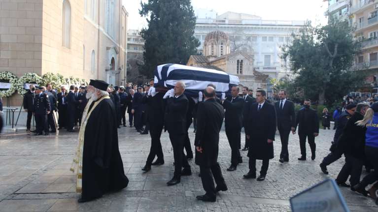 Πώς σχολίασαν τα διεθνή ΜΜΕ την κηδεία του Κωνσταντίνου: &quot;Η Ελλάδα είχε βασιλιά ξανά για μία ημέρα&quot; [βίντεο]