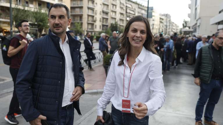 Η Εφη Αχτσιόγλου εγκατέλειψε και δεν θα είναι αρχηγός του &quot;νέου ΣΥΡΙΖΑ&quot; - Ο Χαρίτσης αναλαμβάνει την ηγεσία
