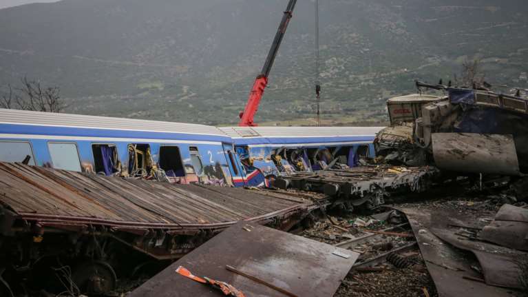 Τραγωδία στα Τέμπη: 24ωρη απεργία την Πέμπτη - Κανένα δρομολόγιο της Hellenic Train δεν θα γίνει- &quot;Μέρα περισυλλογής&quot;