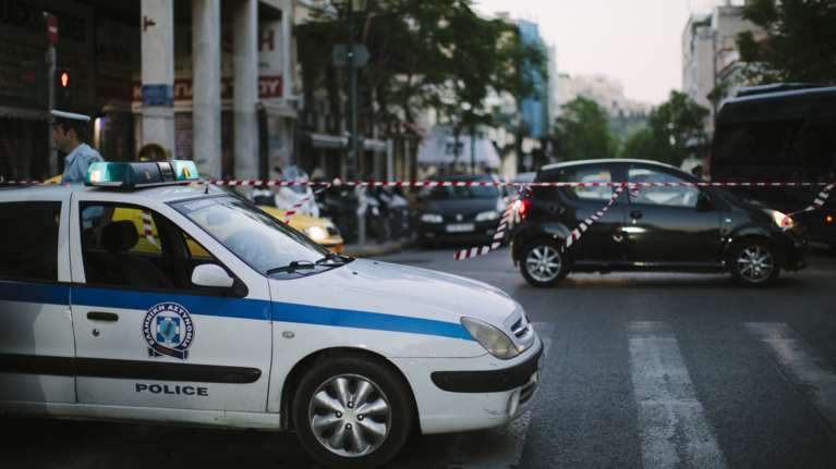 Τηλεφώνημα για βόμβα στον ΑΝΤ1 - Εκκενώνεται το κτίριο