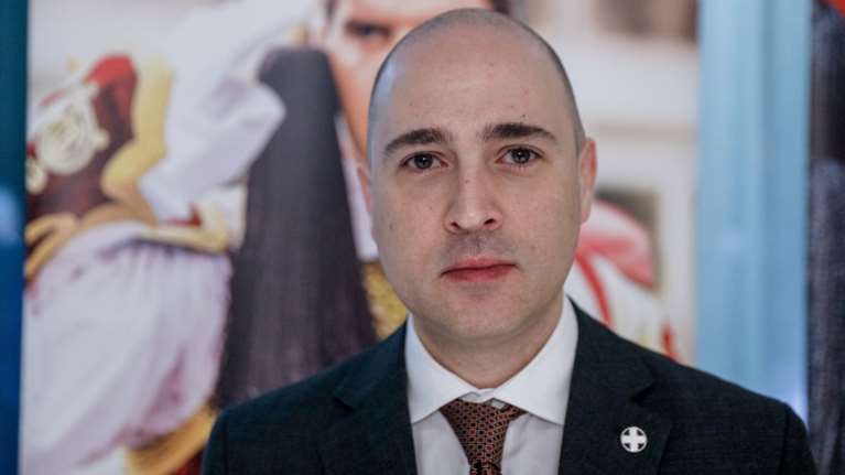 &quot;Συνεργάζομαι με όλες τις κυβερνήσεις&quot;: Ο Πακιστανός με τον οποίο μίλησε η Βούλτεψη απαντά στον Μπογδάνο