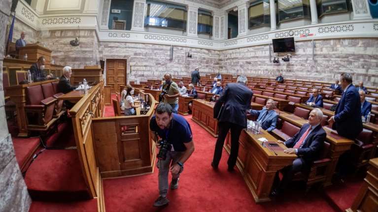 Υποκλοπές: Κλήση Δημητριάδη στην Επιτροπή Θεσμών και Διαφάνειας ζητάει σύσσωμη η ΚΟ του ΠΑΣΟΚ