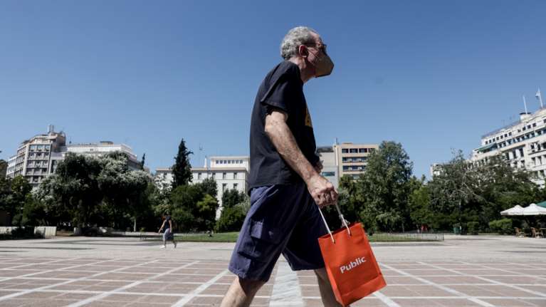 Γαλιατσάτος: &quot;Πολλά τα κρούσματα αλλά λίγες οι νοσηλείες - Τον πόλεμο τον κερδίζουμε ακόμα&quot; [Βίντεο]