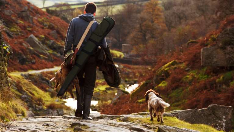 Παραλίγο τραγωδία στην Καστοριά: Κυνηγός παραπάτησε και αυτοπυροβολήθηκε