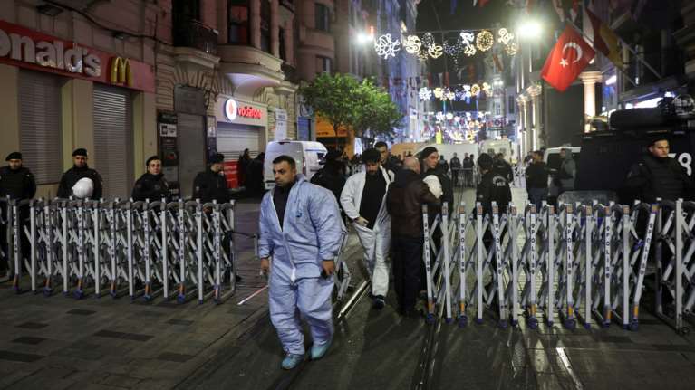 Εκρηξη στην Κωνσταντινούπολη: Ψάχνουν και στην Ελλάδα τον &quot;συγκάτοικο&quot; της βομβίστριας που διέφυγε στη Βουλγαρία