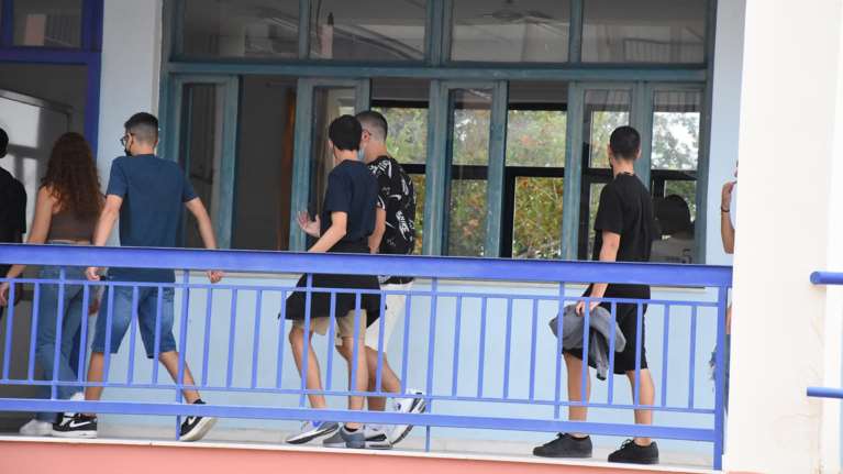 Πάτρα: Άγριο ξύλο σε ΕΠΑΛ μεταξύ μαθητών – Συνελήφθη 17χρονος, στο νοσοκομείο το θύμα