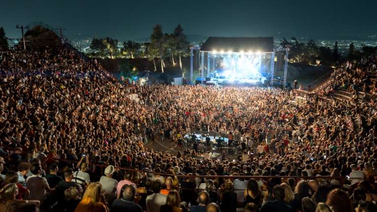 Βραδιές πολιτισμού στο Δημοτικό Θέατρο Λυκαβηττού: Πρόγραμμα Αύγουστος – Οκτώβριος 2025