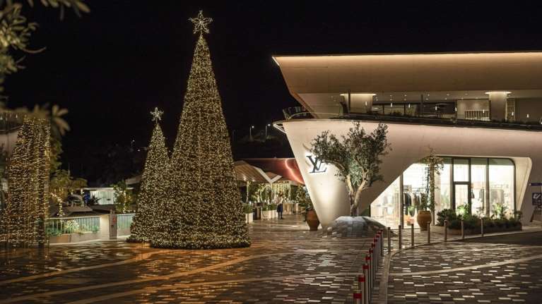 Αυτά τα Χριστούγεννα οι πιο λαμπερές all-day fun &amp; shopping εμπειρίες μας περιμένουν στην Astir Marina Βουλιαγμένης
