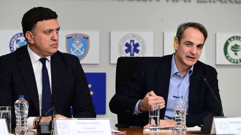 Κυριάκος Μητσοτάκης: Πληροφορίες ότι μεταβαίνει εκτάκτως στη Σαντορίνη - Μαζί με τον Βασίλη Κικίλια