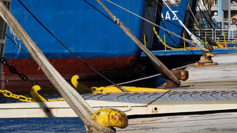 Παραλύουν τα Λιμάνια για 4 μέρες: Δύο 48ωρες απεργίες από τις 27 Δεκεμβρίου