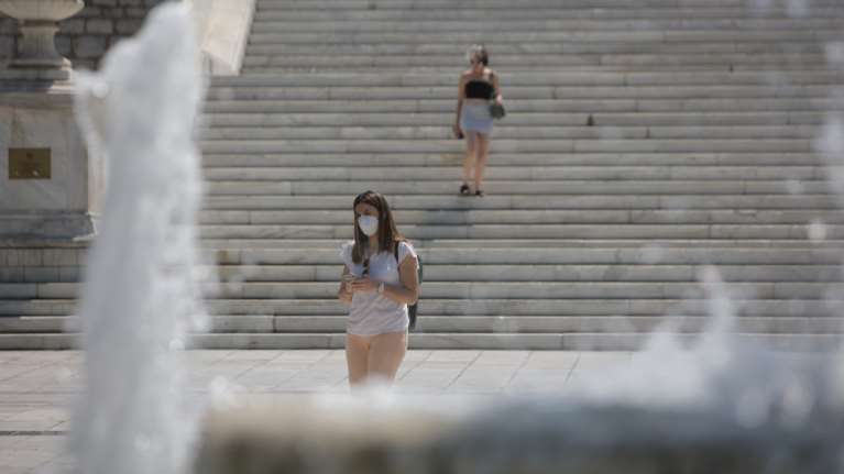 Καλοκαιρινός ο καιρός σήμερα Παρασκευή – Στους 32 βαθμούς Κελσίου σκαρφαλώνει ο υδράργυρος