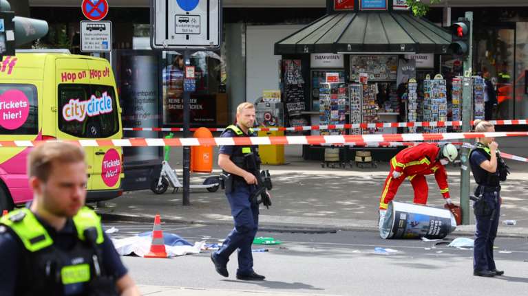 Γερμανία: Ψυχικά ασθενής ο 29χρονος που έριξε το αυτοκίνητο του σε πλήθος στο Βερολίνο