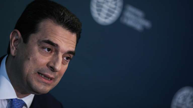 Σκρέκας: Αναστέλλεται η ρήτρα αναπροσαρμογής στο ρεύμα από την 1η Ιουλίου - Απορροφάται το 85% των αυξήσεων στο ρεύμα