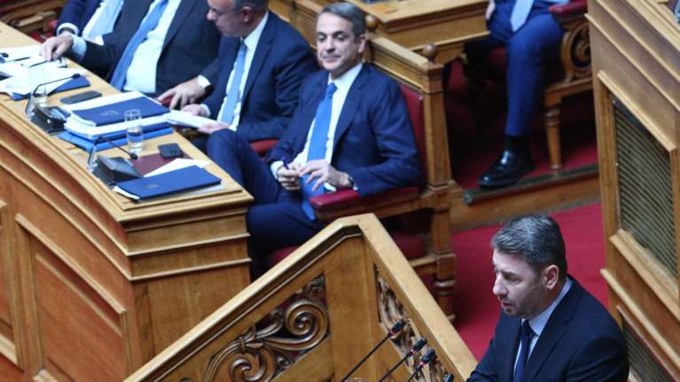 Σφοδρή επίθεση Ανδρουλάκη σε Μητσοτάκη: Είπατε ψέματα για τη δικογραφία Τριαντόπουλου - Είστε και ένοχοι και άχρηστοι