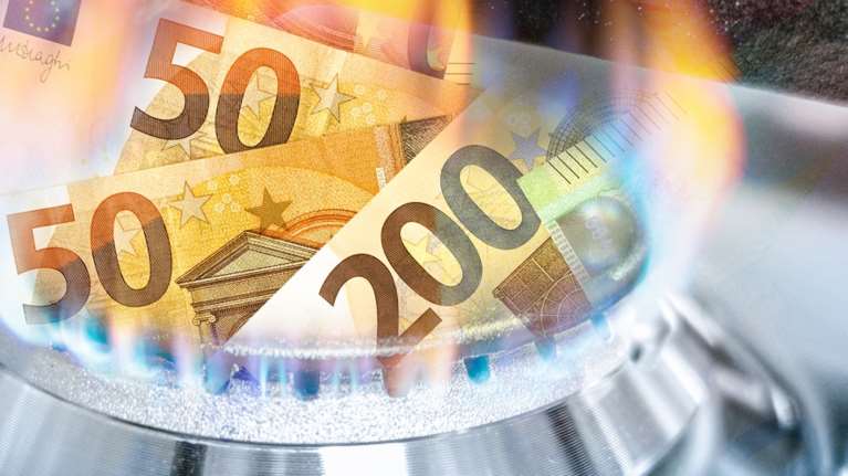 Η κρίση των τραπεζών &quot;γκρεμίζει&quot; τις τιμές σε καύσιμα, φυσικό αέριο και ρεύμα