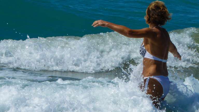 Καιρός τύπου Hot–Dry–Windy: Δυνατά μελτέμια και θερμοκρασία στους 41 βαθμούς - Πολύ υψηλός κίνδυνος πυρκαγιάς σε 7 περιφέρειες