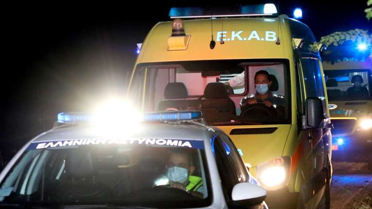 Νεκρός 23χρονος σε τροχαίο στην Πέτρου Ράλλη - Η μοτοσικλέτα του προσέκρουσε σε σταθμευμένο φορτηγό