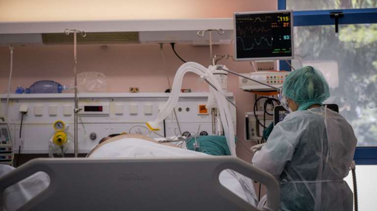 Κορονοϊός: Δυο νεκροί μέσα σε λίγες ώρες - Στους 304 οι θάνατοι