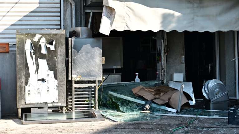 Εκρηξη σε ταβέρνα στο Μαρούσι - Δύο εργαζόμενες στο νοσοκομείο [εικόνες - βίντεο]