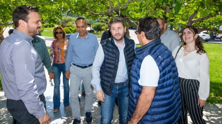 Ανδρουλάκης από τη Ρόδο: Το ΠΑΣΟΚ ο γνήσιος αντίπαλος της ΝΔ - Είναι κυβέρνηση λαϊκιστών με γραβάτες