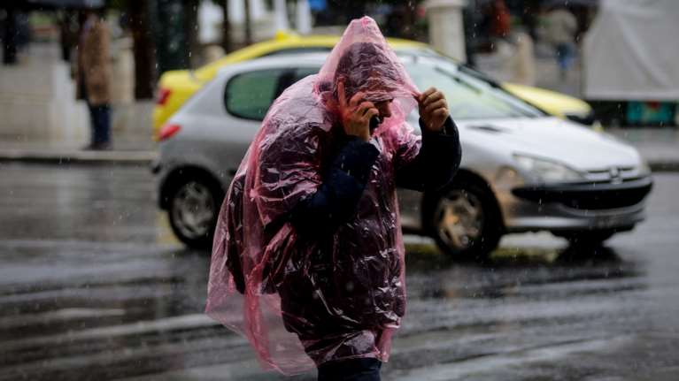 Σε συναγερμό η Υπηρεσία Πολιτικής Προστασίας λόγω της σφοδρής κακοκαιρίας - Μπαράζ συσκέψεων